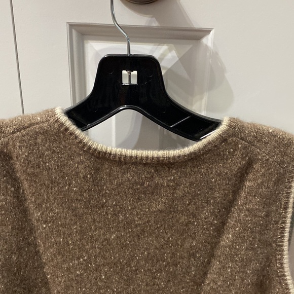 Neiman Marcus Sleeveless CASHMERE Sweater - Picture 7 of 7